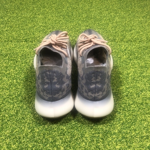 New Adidas Yeezy Boost 380 MIST Size 10.5 Brown Gum Non Reflective FX9764 main image 8